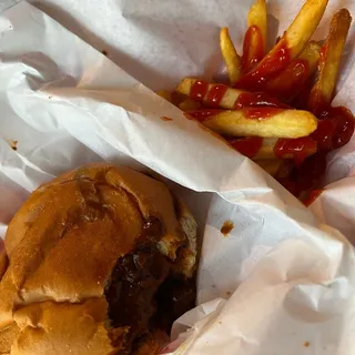 4.5 oz. Chili Cheeseburger