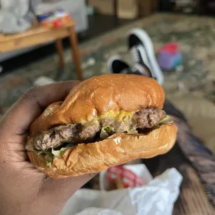 classic Cheeseburger