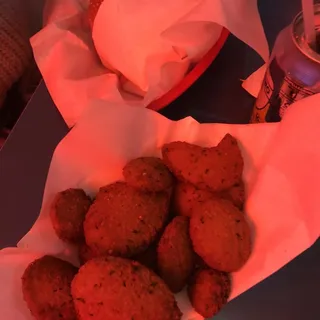 Spicy Fried Pickle Chips