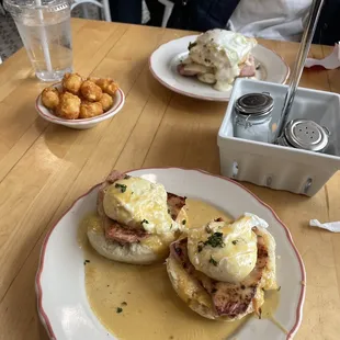 Eggs Benedict