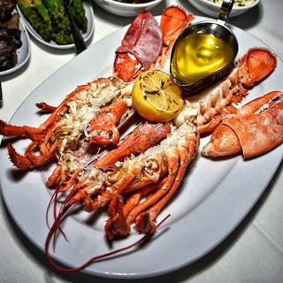 2.5 lb. Maine Lobster