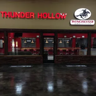 Thunder Hollow, Oxford's 1st and only state of the art indoor gun range!!!