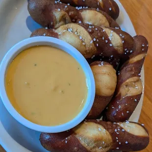 Pretzel bites
