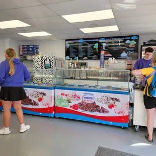 customers waiting in line