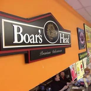 boat&apos;s head