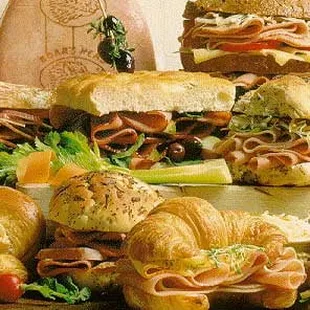 Board&apos;s head meat sandwiches