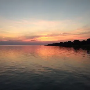 Good place for sunset view, though this night was not the best. Still not bad though.