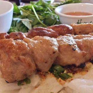 Banh Uot Nem Nuong