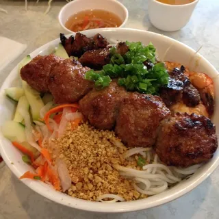 Bun Huong Binh