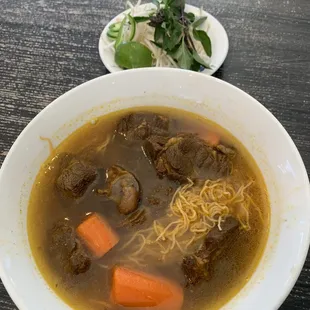 S43. Beef Stew with Rice Noodles