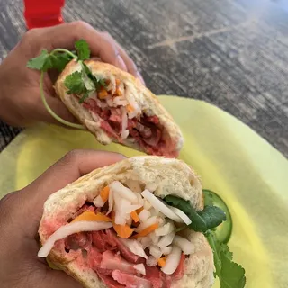 B4. BBQ Chicken Bahn Mi