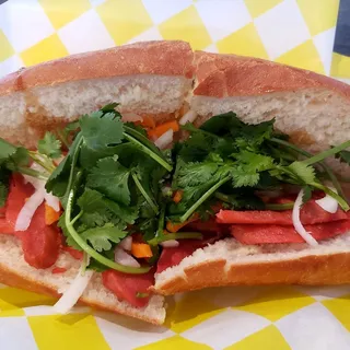 B17. Vegetarian BBQ Chicken Bahn Mi