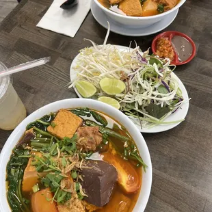 Canh Bun