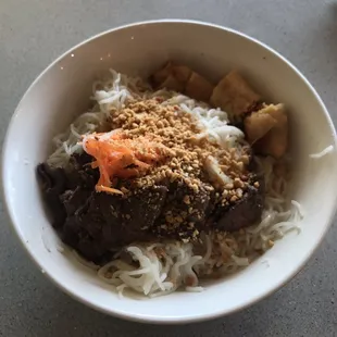 Bun thit nuong cha gio