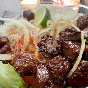 &quot;Shaking Beef&quot; Cubed Steak Rice Plate