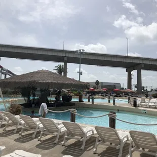 Swim up bar