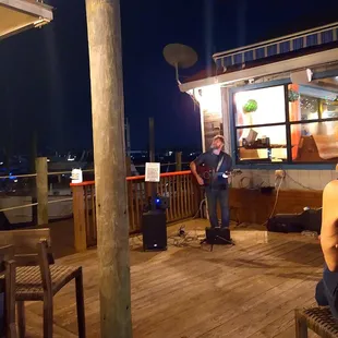 The outside bar with random live music was a nice bonus at Hurricane Patty's.