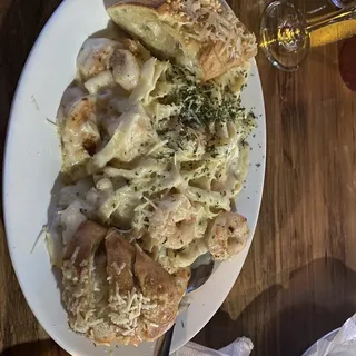 Fettuccine Alfredo