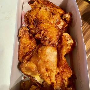 8 Piece Broasted Chicken Box