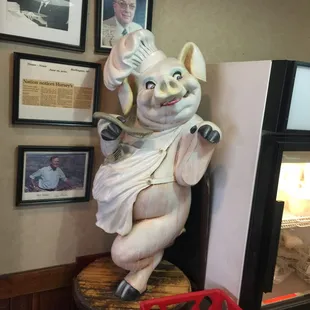 ramen and noodles, interior