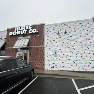 The sprinkles outside.