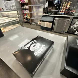 Donut box