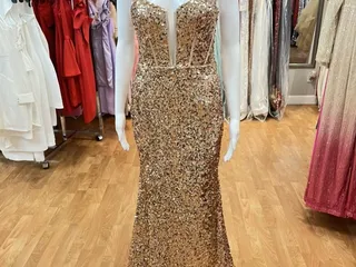 Glamour Girl Prom and Pageant