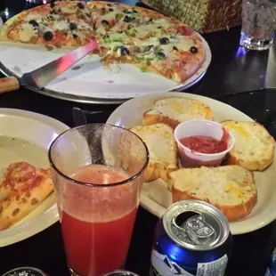 food, pizza