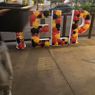 Yelp sign