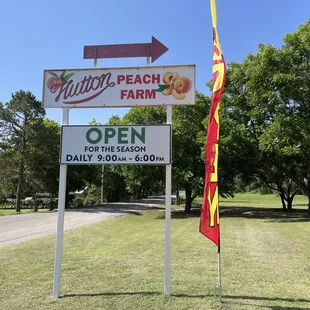 Hours and entry sign announcing open for season!