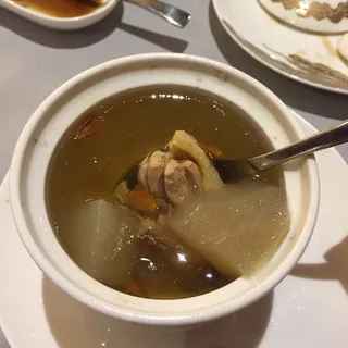 House Steamed Chicken Rib Soup