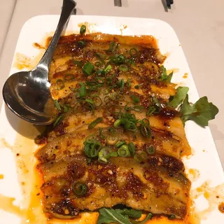 Sliced Pork Belly with Fresh Garlic Sauce