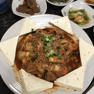 Stir-Fried Pork and Kimchi with Tofu