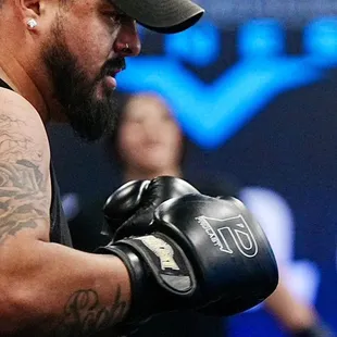 Boxing program is what created HWD‼

#nutrition #follow #fitnessgirl #like #strong #cardio #photography #running #fitnessaddict