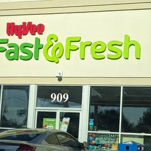 HyVee Fast and Fresh, 180th and Pacific, Omaha NE