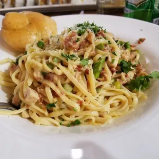 Chicken and Asparagus Carbonara