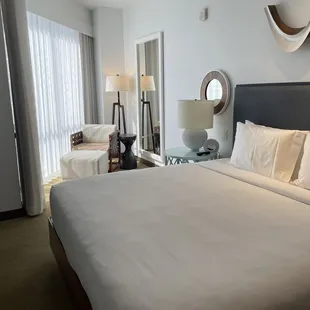 Room (corner )