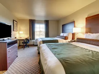 Cobblestone Hotel & Suites - Charlestown