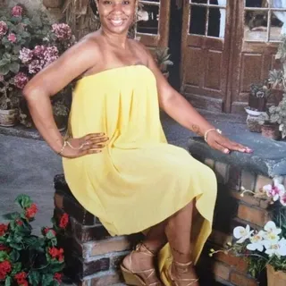 Kiya D.