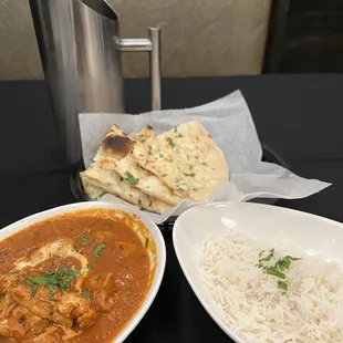 vindaloo and Garlic Naan