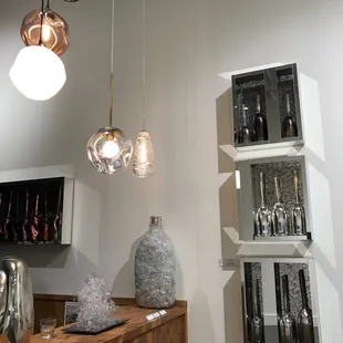The gorgeous pendant lights.