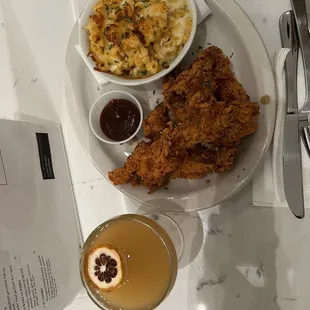 food, chicken wings and fried chicken