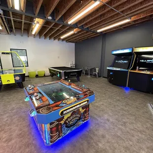 Air hockey