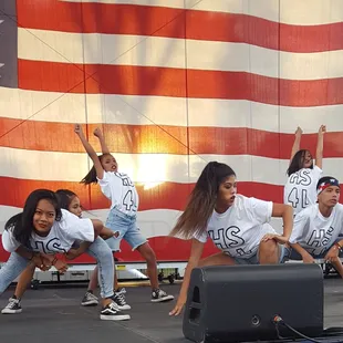 2017 JUL 4:  HS4L AT SCHOFIELD BKS, HI.  GUESS WHICH DANCER COMMUTES FROM MAUI JUST TO BE WITH HYPERSQUAD