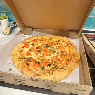 The Margherita Pizza - super yummy!