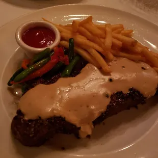 Ny Strip & Garlic Mashed