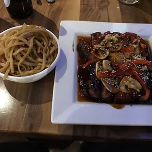 food, ramen and noodles