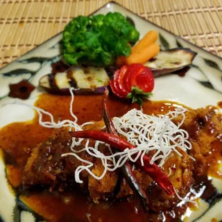 Roasted Duck with Tamarind Sauce