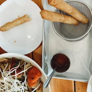 5 Pieces Crispy Rolls , the sauce was amazing!