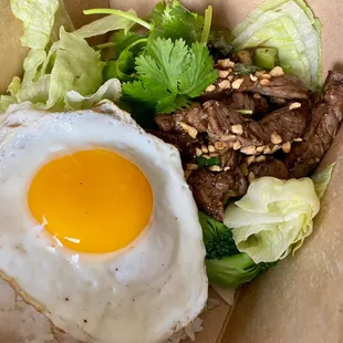 Garlic Pepper Ribeye with Fried Egg - - I am Thai Restaurant To Go